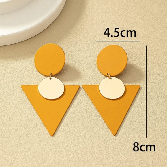 Lovisa mustard rubber Geometric drop earrings - Picture 4 of 5